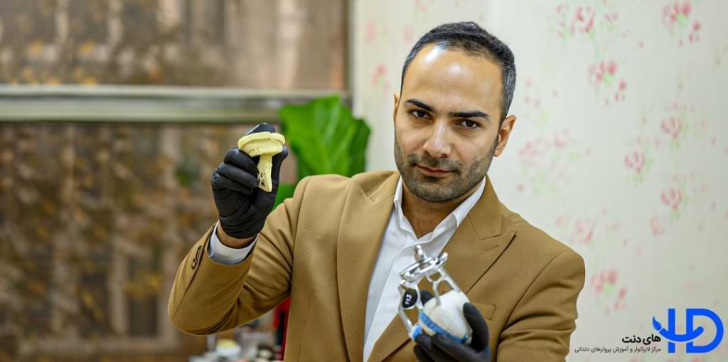 درآمد متخصص پروتز دندان